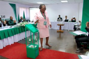 Fundação Piedoso Lança Projecto Solidário “Laço de Amor” com Ampla Participação em Reunião do Conselho de Curadores