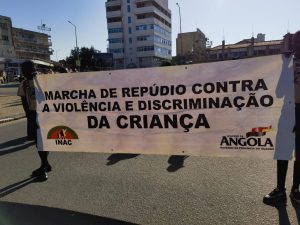 𝐅𝐮𝐧𝐝𝐚çã𝐨 𝐏𝐢𝐞𝐝𝐨𝐬𝐨 𝐩𝐚𝐫𝐭𝐢𝐜𝐢𝐩𝐚 𝐧𝐚 𝐌𝐚𝐫𝐜𝐡𝐚 𝐝𝐞 𝐑𝐞𝐩ú𝐝𝐢𝐨 à 𝐕𝐢𝐨𝐥ê𝐧𝐜𝐢𝐚 𝐜𝐨𝐧𝐭𝐫𝐚 𝐚 𝐂𝐫𝐢𝐚𝐧ç𝐚 𝐧𝐨 𝐇𝐮𝐚𝐦𝐛𝐨